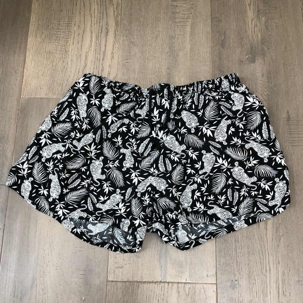 Old Navy Tropical Print Flowy Shorts